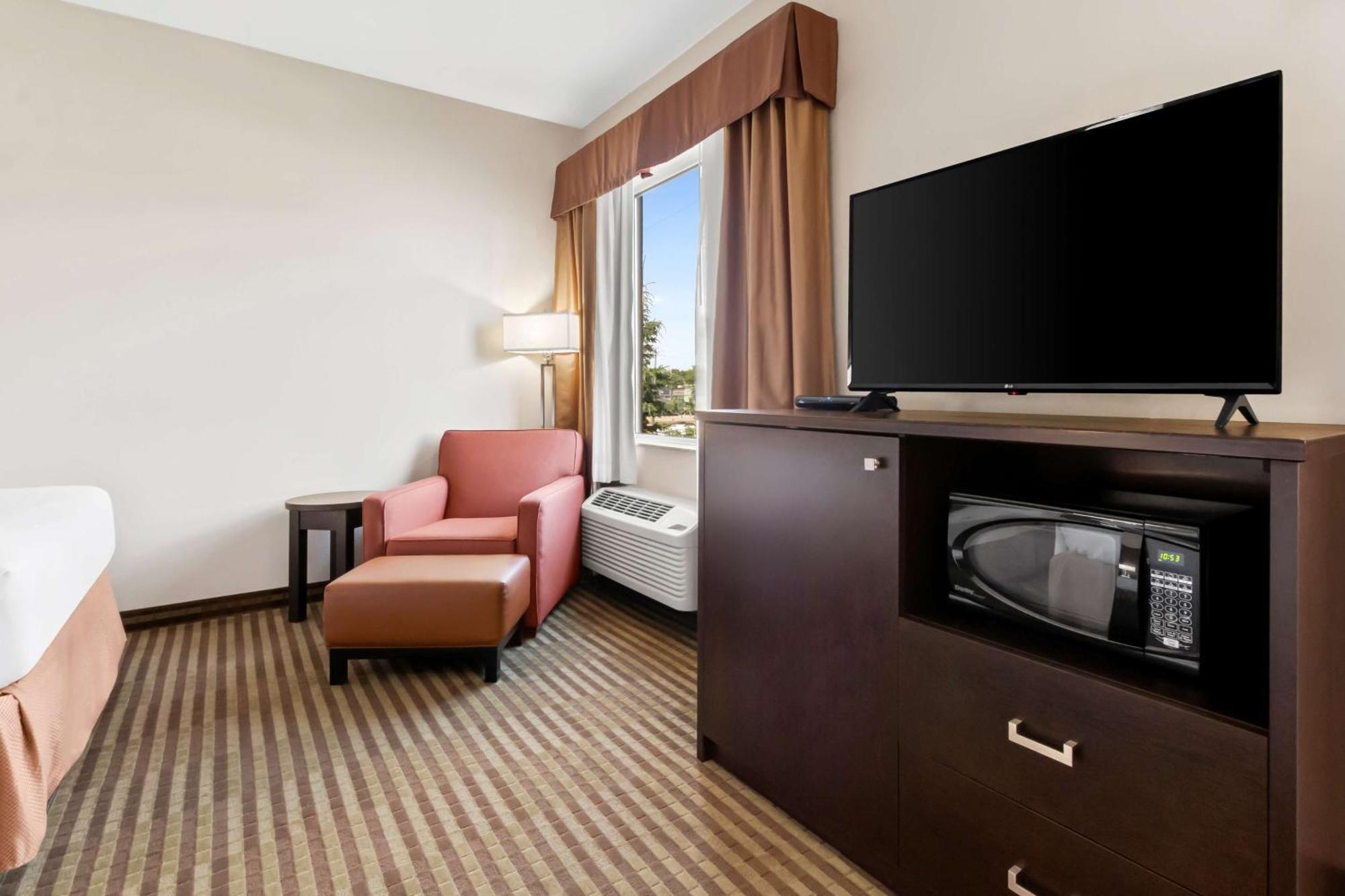 Best Western Plus Fergus Hotel Εξωτερικό φωτογραφία