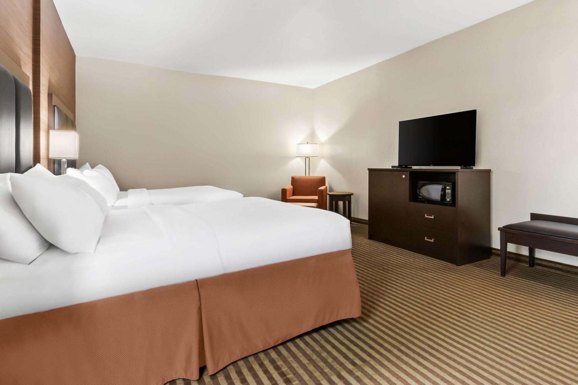 Best Western Plus Fergus Hotel Εξωτερικό φωτογραφία