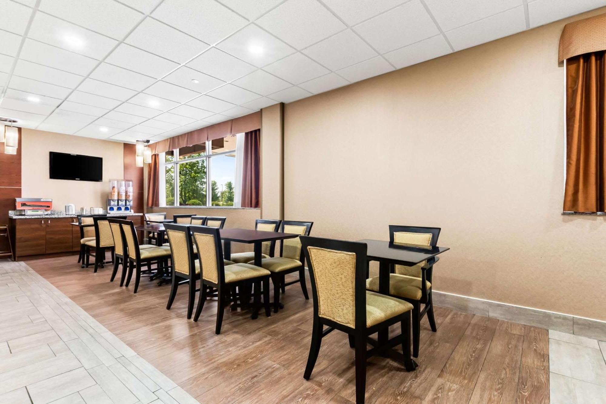 Best Western Plus Fergus Hotel Εξωτερικό φωτογραφία