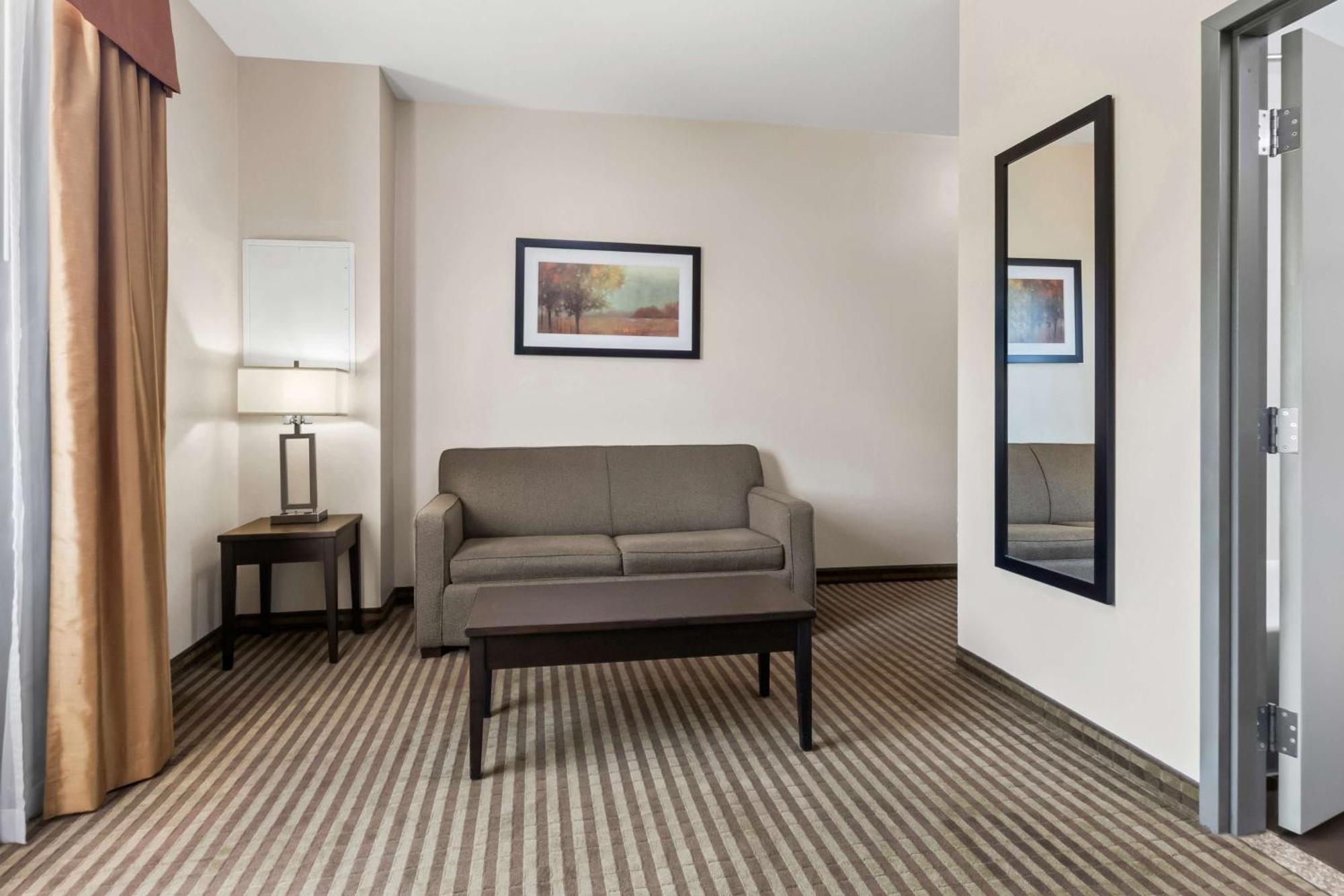 Best Western Plus Fergus Hotel Εξωτερικό φωτογραφία